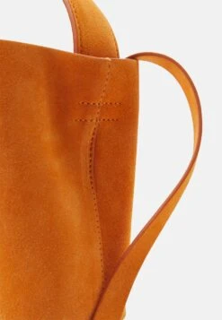 ARKET Across Body Bag - Orange -ARKET OUTLET 054d1e44f8bc4190be5b3365cc1602dd