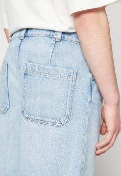 ARKET Denim Shorts - Light Blue -ARKET OUTLET 0aeb8775a66c43a7958248c924e1cef9
