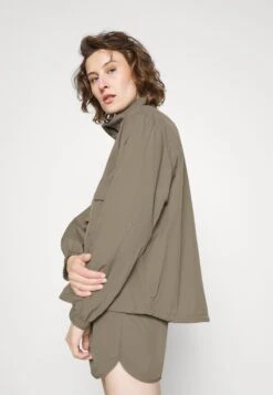 ARKET Light Shorts - Sports Shorts - Dark Beige/Grey -ARKET OUTLET 0c4395f88f82467d9d2bdabdd88cfae0