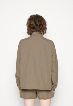 ARKET Running Jacket - Mole Dark -ARKET OUTLET 0d746c1f79874c85aaf2da7547d668fe