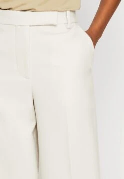 ARKET Trousers - White -ARKET OUTLET 118ff2fb63c54172ae74ec7da10e0e4c