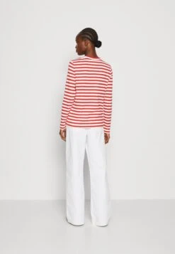 ARKET Long Sleeved Top - Red 8 ARKET Long Sleeved Top - Red -ARKET OUTLET 163b7a08fc6f4f10878a826c4fab7aa2