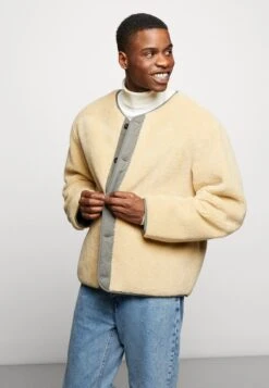 ARKET Winter Jacket - Off-White -ARKET OUTLET 1749188449584a029bd47c83d0658e63