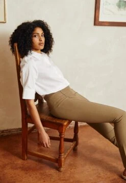 ARKET Trousers - Khaki 10 ARKET Trousers - Khaki -ARKET OUTLET 17835b6fbf684301b6c970e73d322408