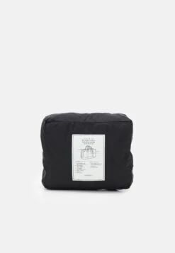 ARKET Unisex - Weekend Bag - Black -ARKET OUTLET 2b87e58df8ca4f7b8bdf515910eef705