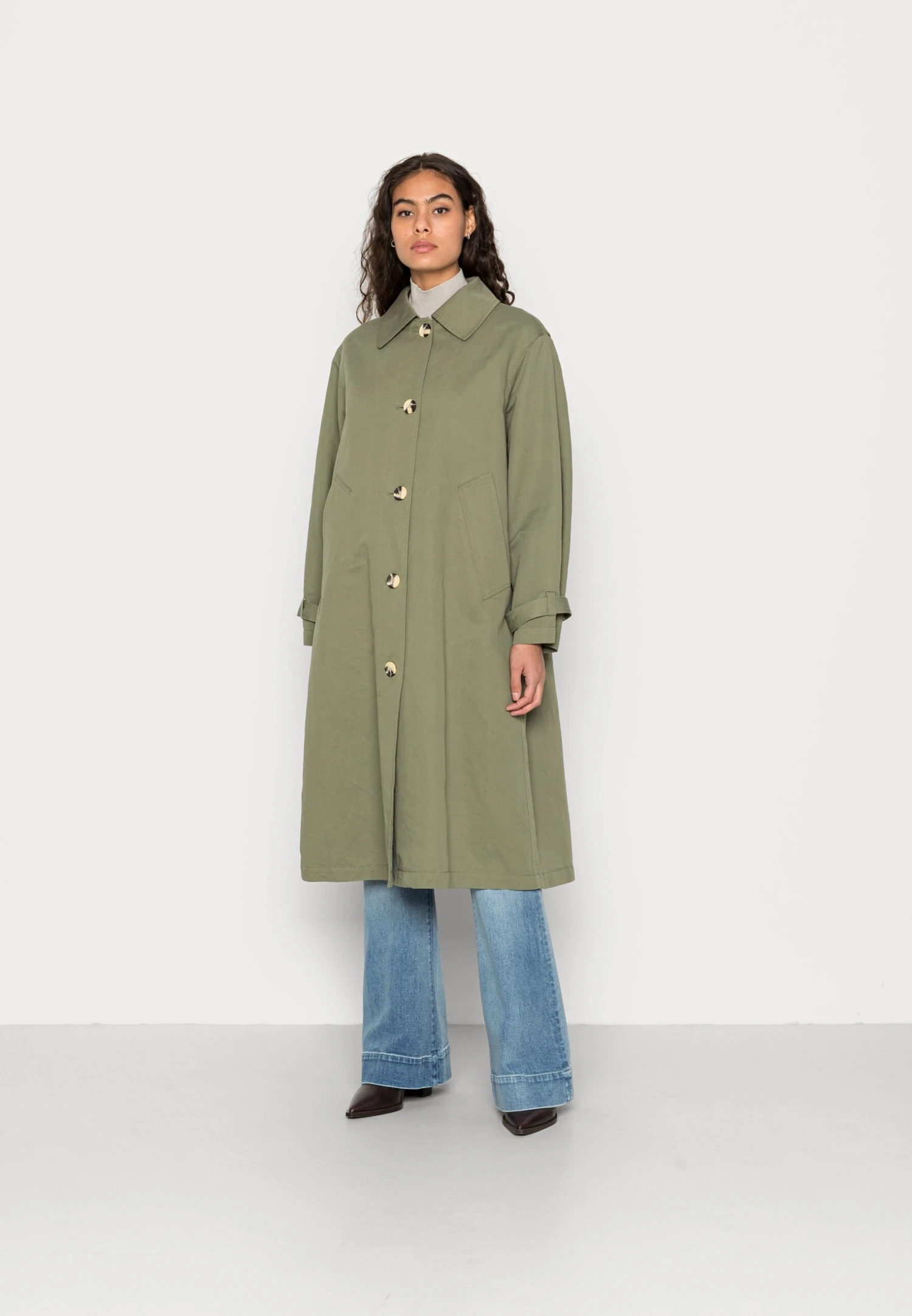 ARKET Classic Coat - Khaki 1 ARKET Classic Coat - Khaki
