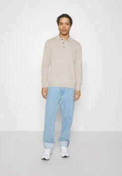 Front Page -ARKET OUTLET 344ed7fba64743ffb85636ee340a2925