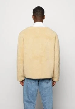 ARKET Winter Jacket - Off-White -ARKET OUTLET 379b893147424ff7b360b7daaa1fe356