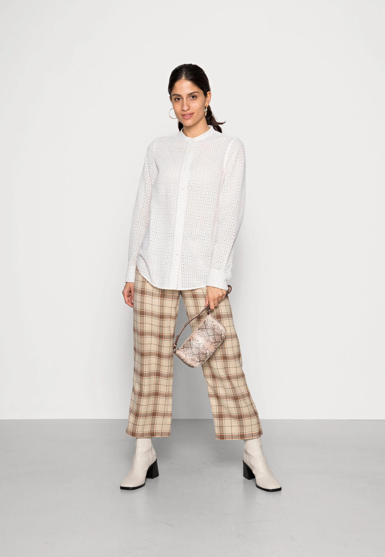 ARKET Blouse - Beige Dusty Light 2 ARKET Blouse - Beige Dusty Light - Image 2