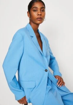 ARKET Short Coat - Blue 9 ARKET Short Coat - Blue -ARKET OUTLET 438d64dfc1a545ff8abc4601d6921322