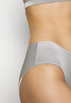 ARKET Bikini Bottoms - White -ARKET OUTLET 4ee228cefdee45d3a73c84eb2c8d5925