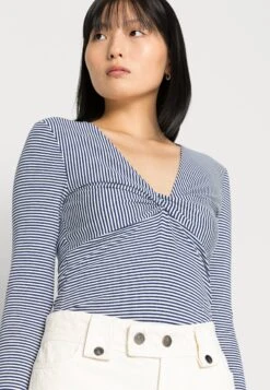 ARKET Long Sleeved Top - Blue 9 ARKET Long Sleeved Top - Blue -ARKET OUTLET 516a4f957c1b4a268f7a49c7f981e844