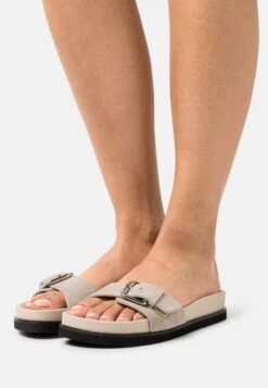 ARKET Slippers - Cappucino/Beige