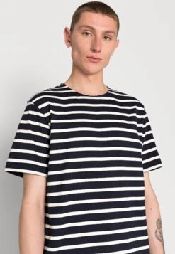 ARKET Print T-Shirt - Dark Blue -ARKET OUTLET 622b179bb8e342fe905590f0516d2c24