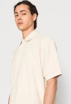 ARKET Polo Shirt - Beige 9 ARKET Polo Shirt - Beige -ARKET OUTLET 7055fbe6612a4ebb9f7f1c74a010d4b4