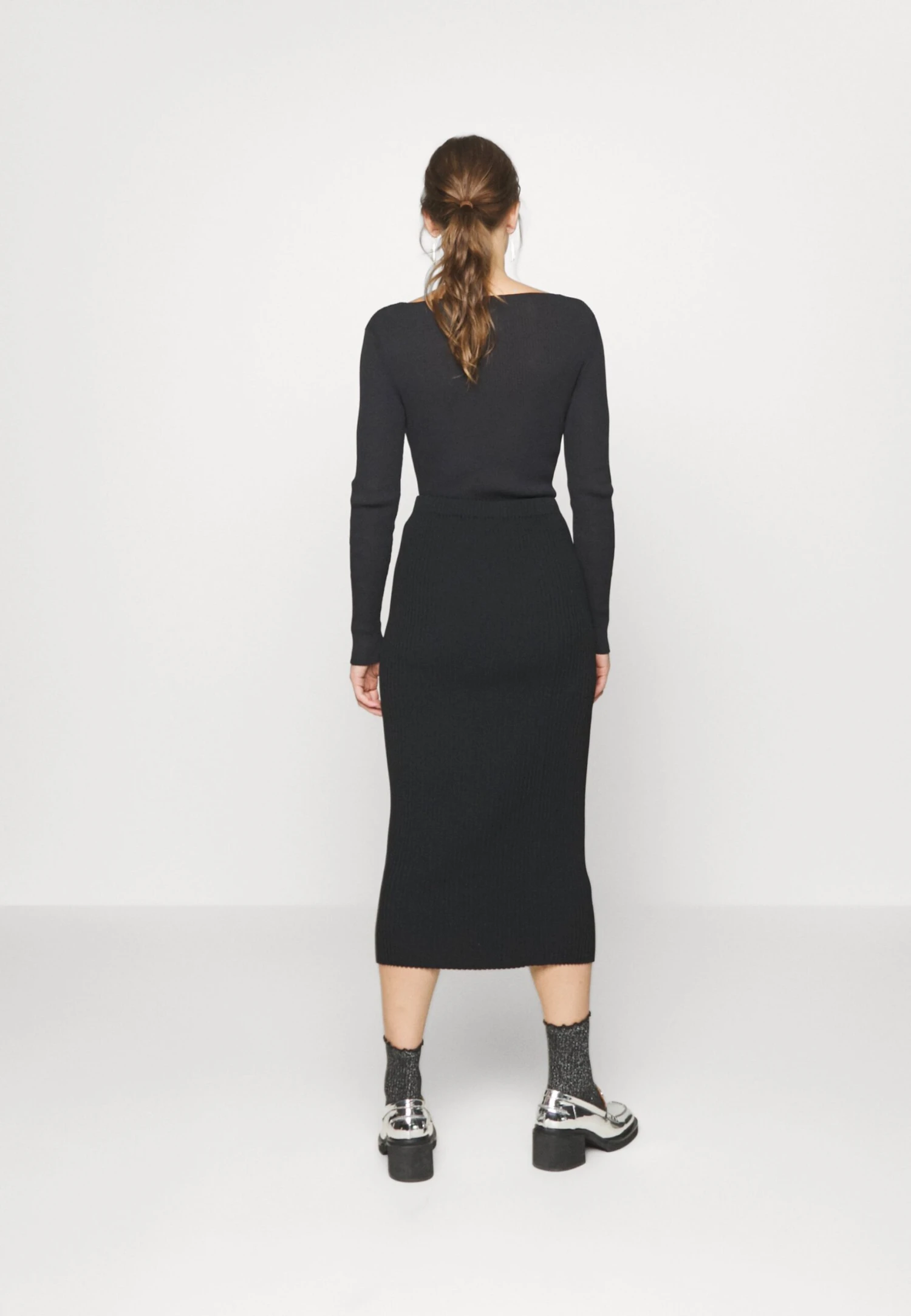 ARKET Pencil Skirt - Black 3 ARKET Pencil Skirt - Black - Image 3