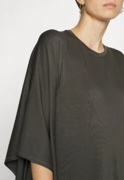 ARKET Jersey Dress - Off Black 9 ARKET Jersey Dress - Off Black -ARKET OUTLET 7c129a38d5c14a12972d4ab5ba60444f