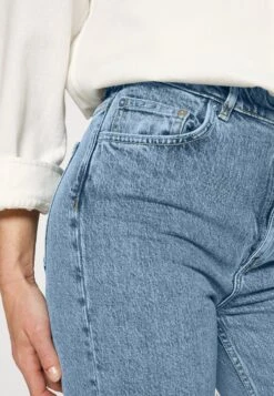 ARKET Straight Leg Jeans - Sky Blue 11 ARKET Straight Leg Jeans - Sky Blue -ARKET OUTLET 7ce201d3de3c4299a490c7e1adbbed04