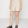 ARKET Shorts - Natural