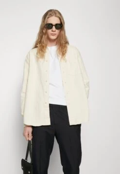 ARKET Shirt - Ecru 9 ARKET Shirt - Ecru -ARKET OUTLET a2a34c9f34d04bf4941efc0f987309fc