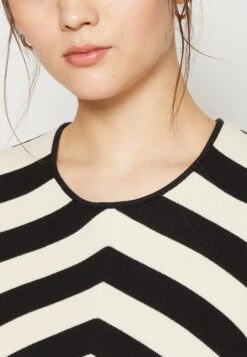 ARKET Jumper Dress - Jumper Dress -ARKET OUTLET a7775041d8674f59bc62536c86f14e72