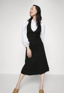 ARKET Day Dress - Black 10 ARKET Day Dress - Black -ARKET OUTLET b28b7204fa6b4b39bfd89bdcf3b47d1b