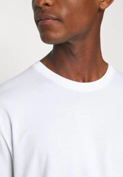 ARKET Malte - Print T-Shirt - White Light 9 ARKET Malte - Print T-Shirt - White Light -ARKET OUTLET b6e5ae71e9d34b6aafb780af4b9f5cfc