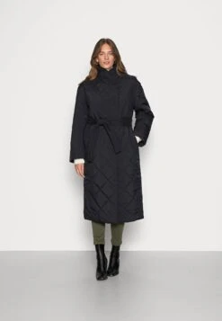 ARKET Classic Coat - Black