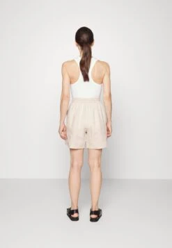 ARKET Shorts - Natural 9 ARKET Shorts - Natural -ARKET OUTLET cd1be23d582b4628921096973fdebf64