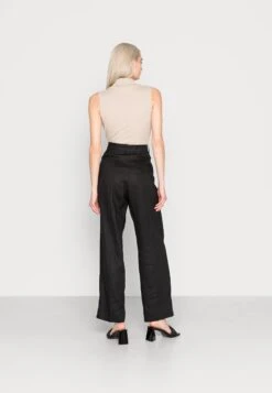 ARKET Trousers - Trousers -ARKET OUTLET d24f1c0079084aada9653ca5bf087c59