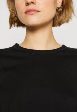 ARKET Print T-Shirt - Black -ARKET OUTLET de7c32afe70148459dafa28942a779c0