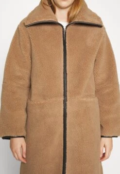 ARKET Training Jacket - Dark Beige 13 ARKET Training Jacket - Dark Beige -ARKET OUTLET e76463830cae495fbd597b39cc2818b1