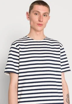 ARKET Print T-Shirt - Blue -ARKET OUTLET e93027f2fec74031856d27e94d1495f4