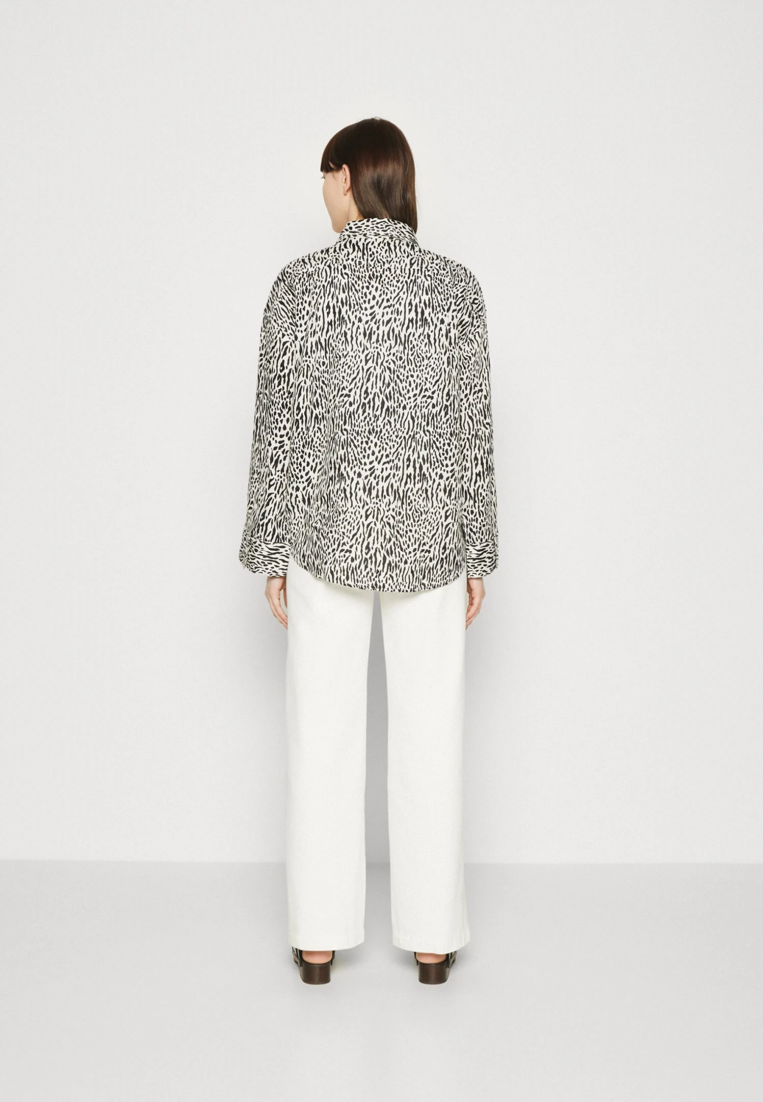 ARKET Button-Down Blouse - Off-White/Black 3 ARKET Button-Down Blouse - Off-White/Black - Image 3