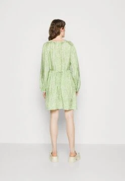 ARKET Day Dress - Green Bright -ARKET OUTLET fa40c44e025049298a03aa2623ab1e86